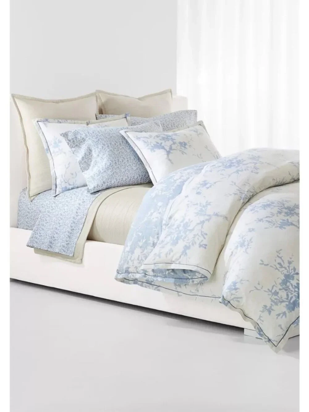 NWT Lauren Ralph Lauren Eva Botanical Comforter Set Cream Blue Size King